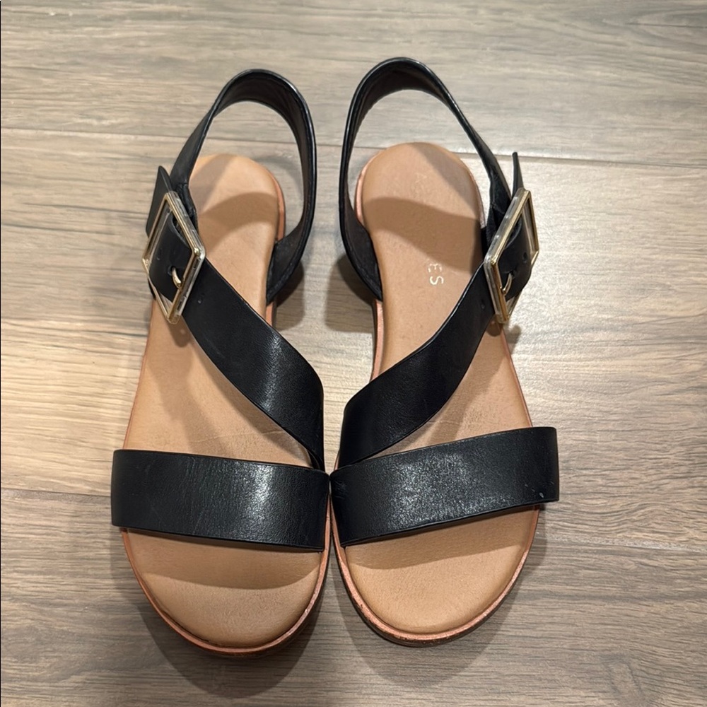 Aerosoles Black Strappy Sandals